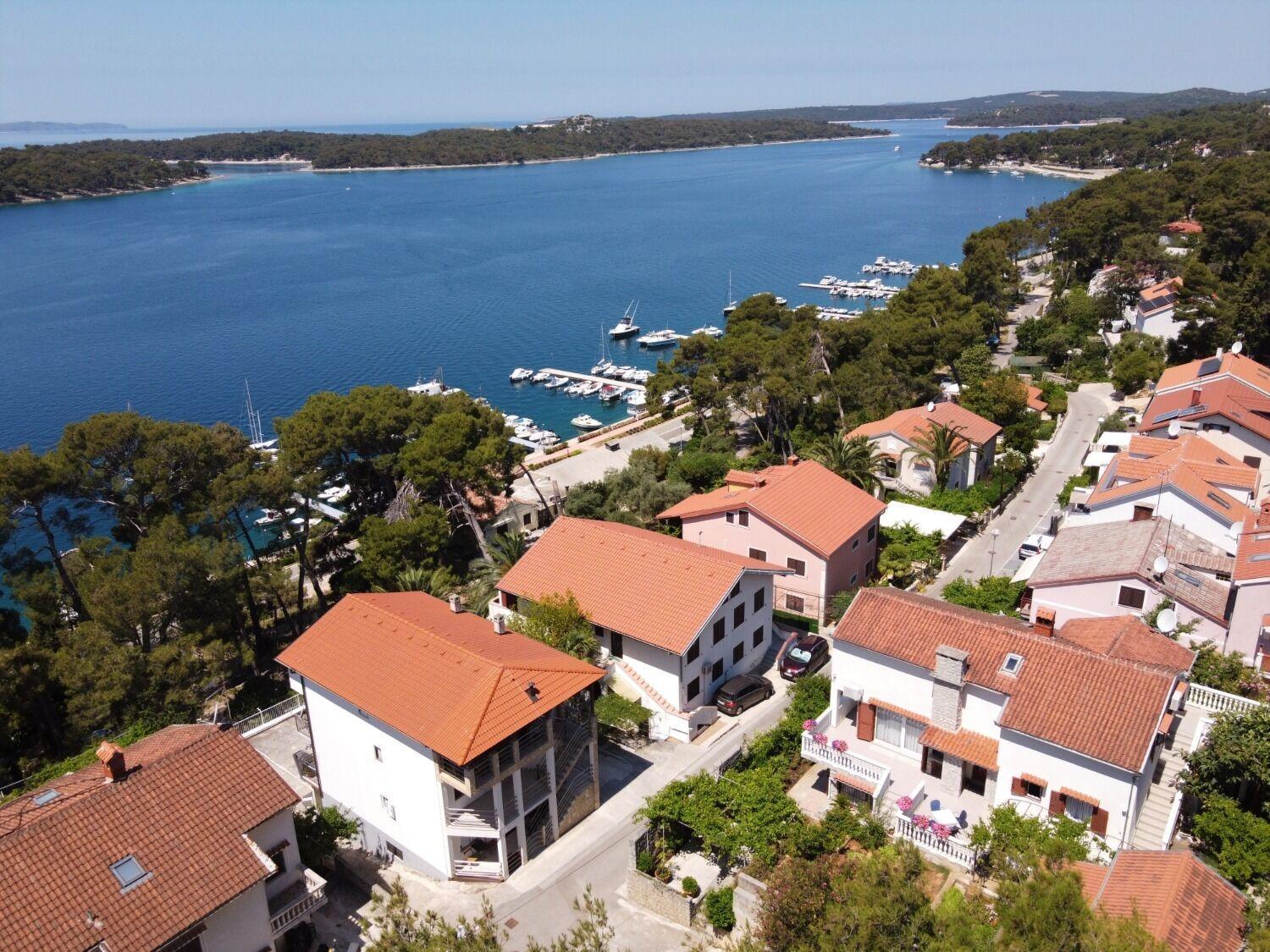 Apartment Luce Mali Lošinj Exteriör bild